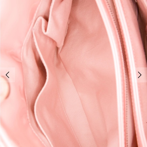 Chanel Blush Quilted Shoulder Bag - Picture 3 of 7
